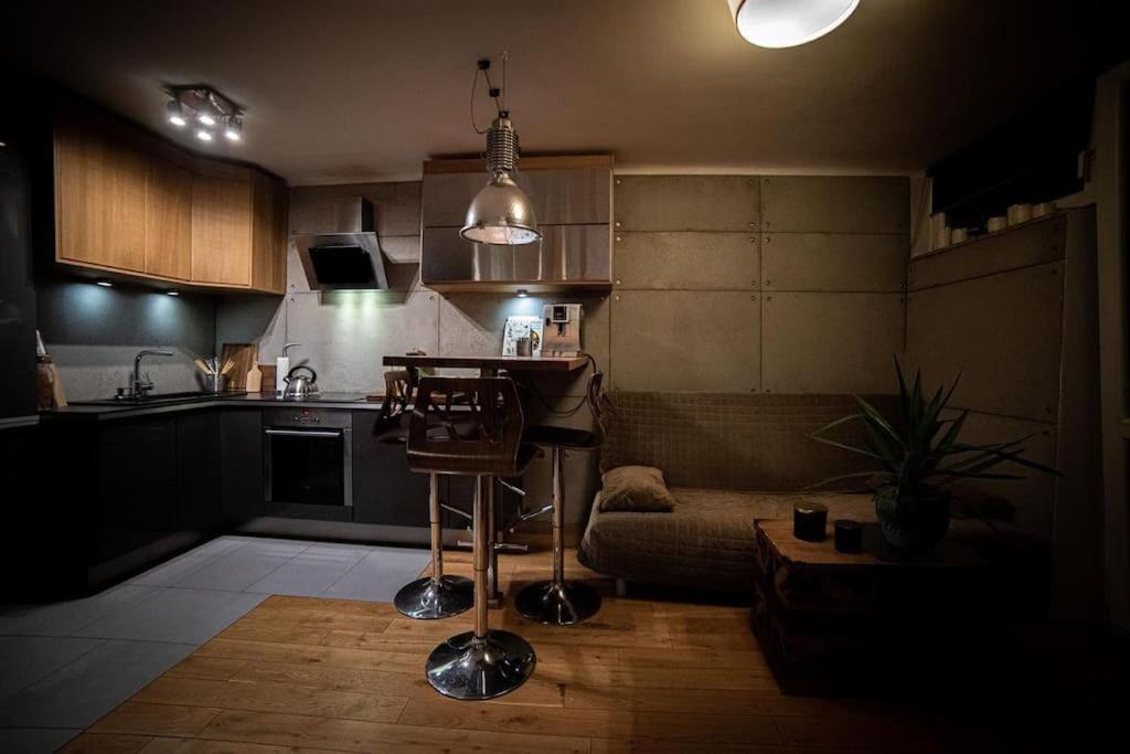 Apartament The Glade Of Dreams - Netflix, Sony Ps5
